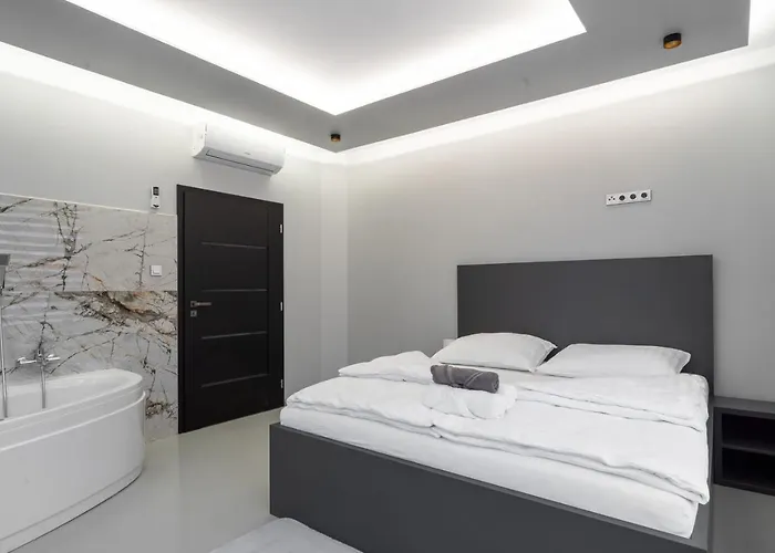 Hotel apartamentowy Oza 3*